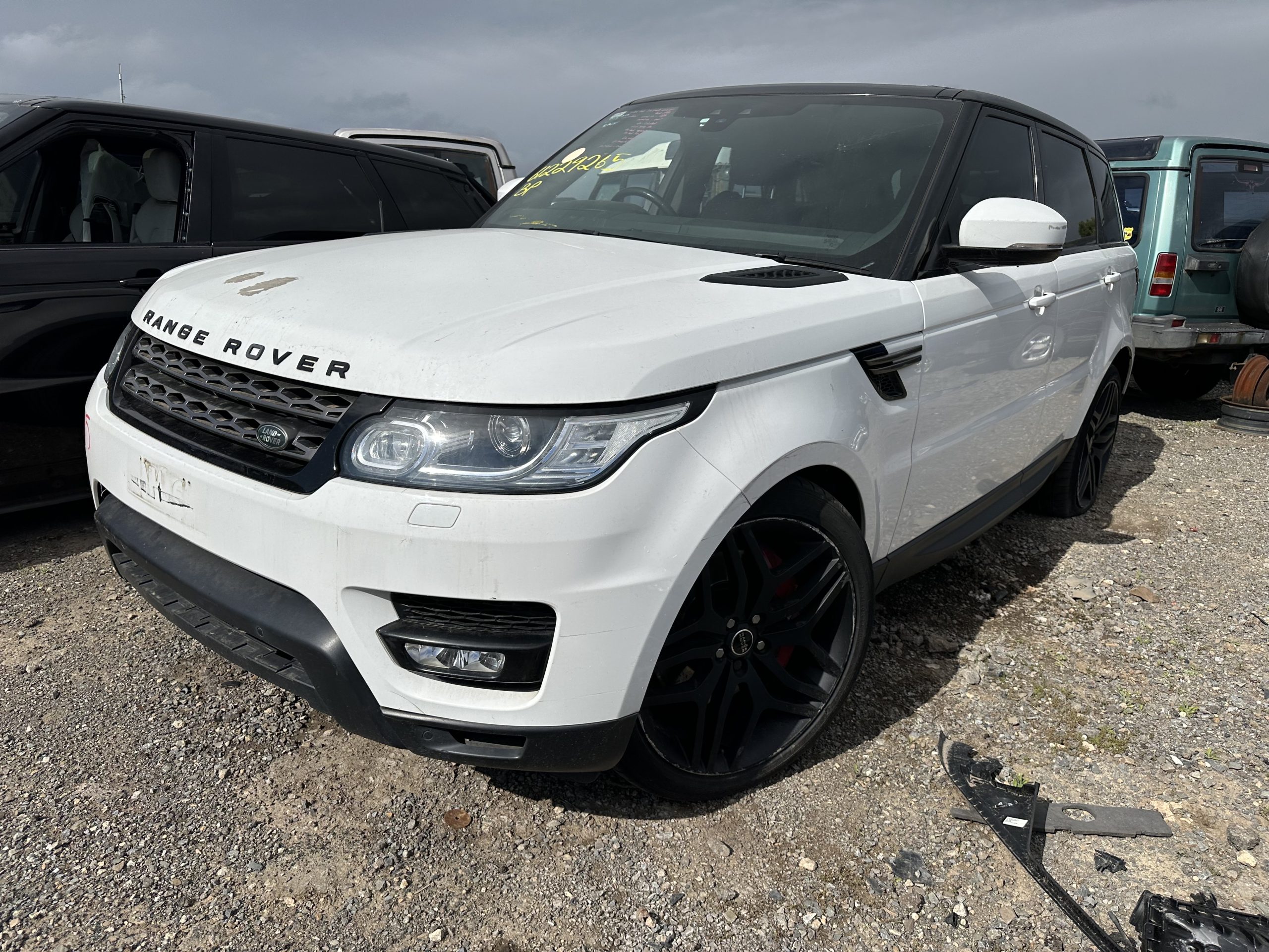 2017 Range Rover Sport SE – 3.0 V6 D Gen2 Twin Turbo – 8 Speed Auto ...