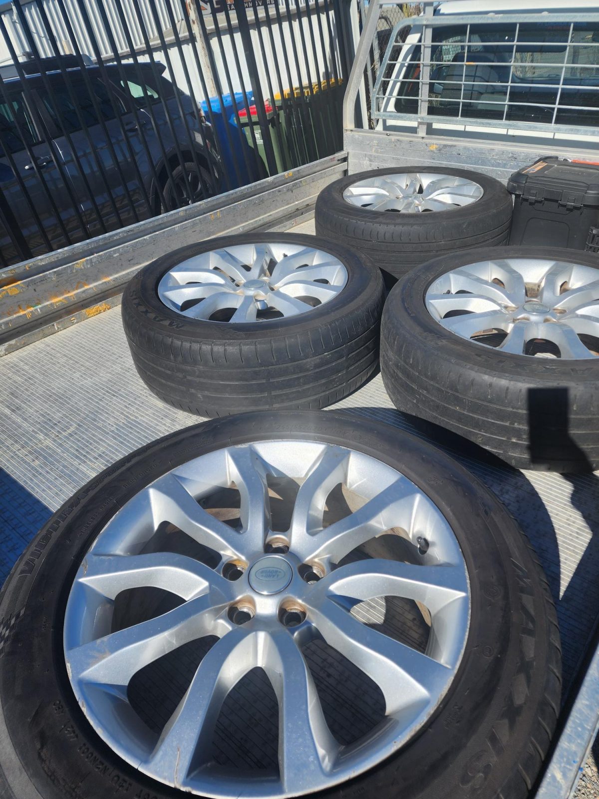 20" RANGE ROVER SPORT WHEELS