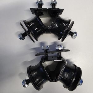 Range Rover, Land Rover, Jaguar Spare Part - TriumphRoverSpares Adelaide|Rover P5B Rear Spring Mounts