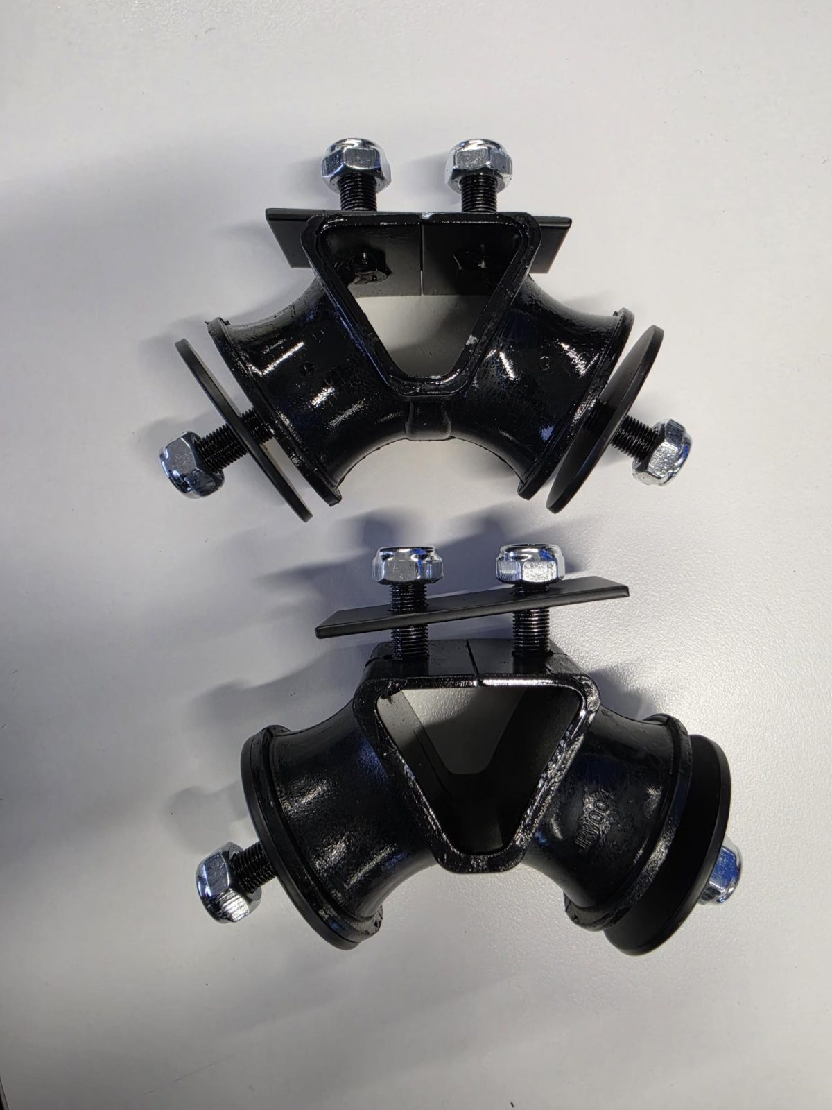 Rover P5B Rear Spring Mounts