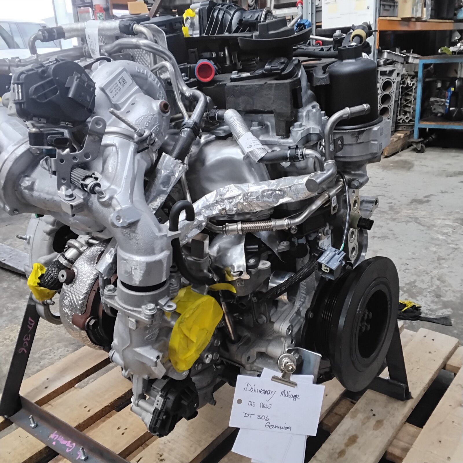 LAND ROVER AJ 3.0L INLINE 6 - AJ20D6 ENGINE - Image 9