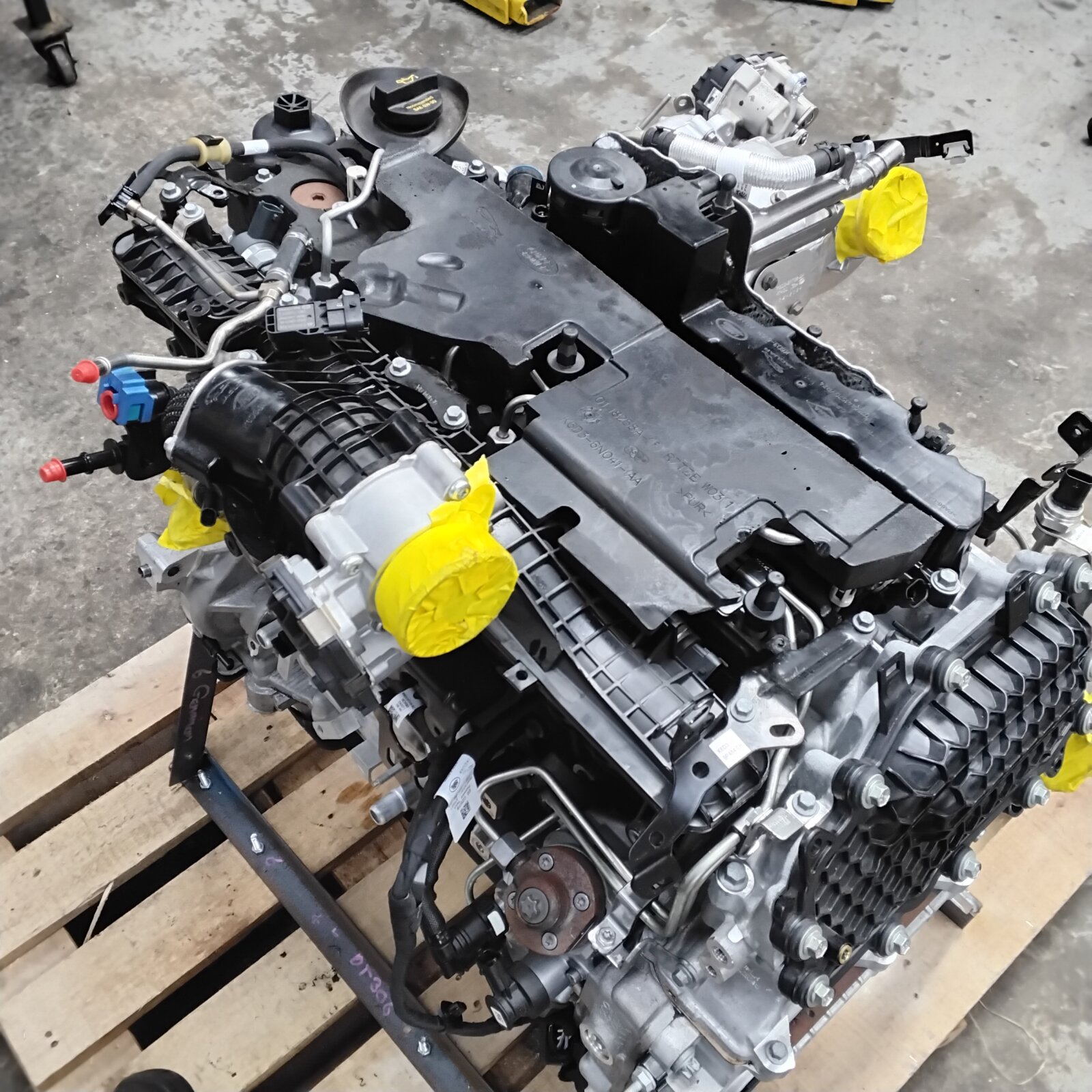 LAND ROVER AJ 3.0L INLINE 6 - AJ20D6 ENGINE - Image 2
