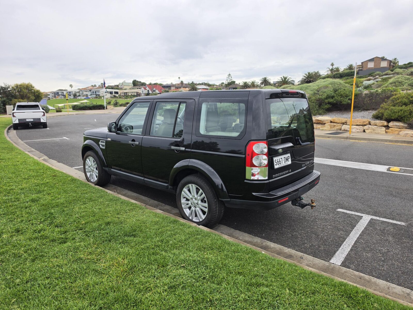 2010 LAND ROVER DISCOVERY 4 HSE - Image 4
