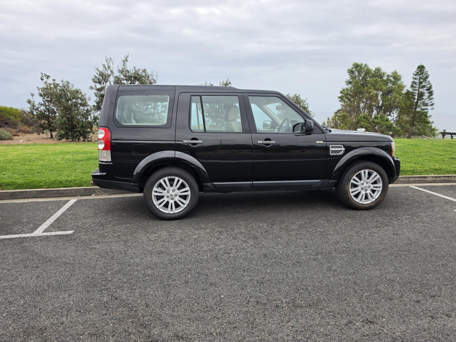 2010 LAND ROVER DISCOVERY 4 HSE - Image 9