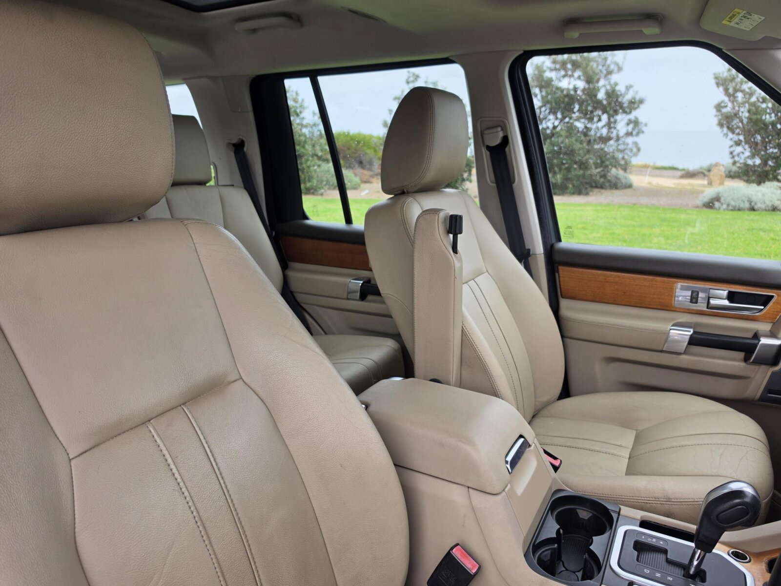 2010 LAND ROVER DISCOVERY 4 HSE - Image 14