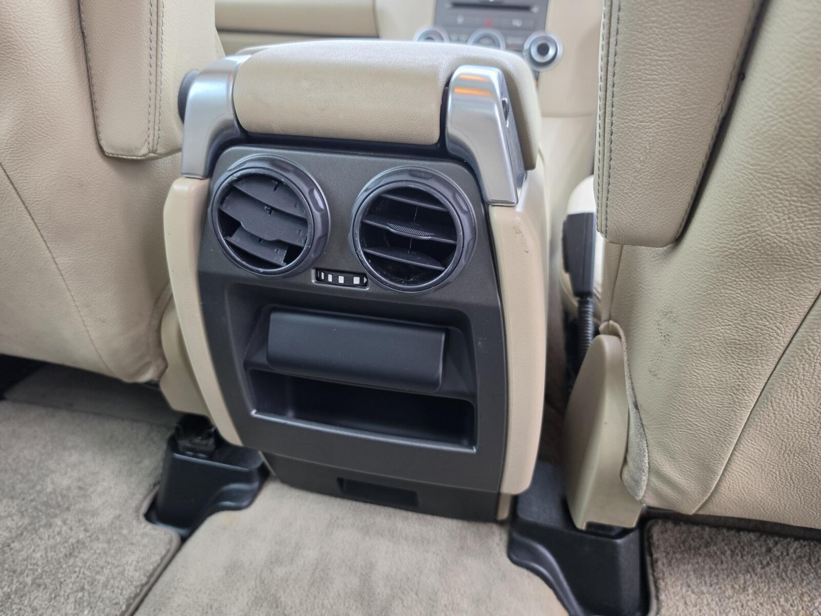 2010 LAND ROVER DISCOVERY 4 HSE - Image 20